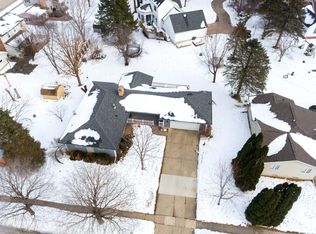 1700 Circle Dr, Waverly, IA 50677