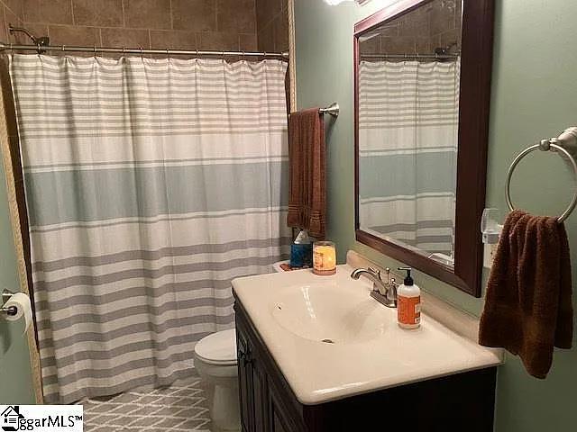16 Ellesmere Dr — Photo 14