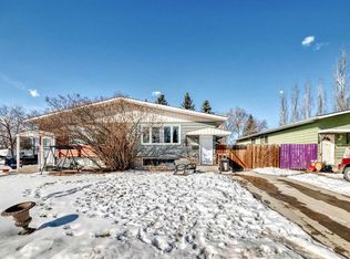 3717 NE 50th Ave, Innisfail, AB T4G1J1