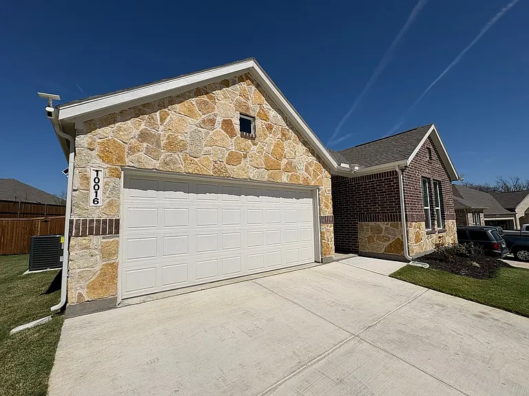 10016 Warlander Dr — Photo 22