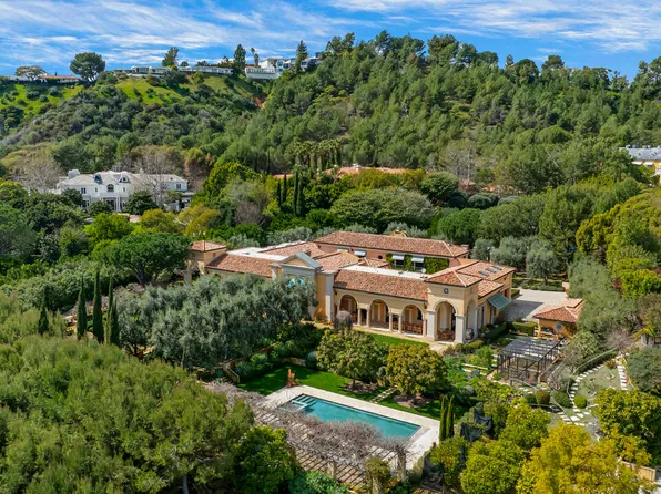 28 Beverly Park Ter, Beverly Hills, CA 90210