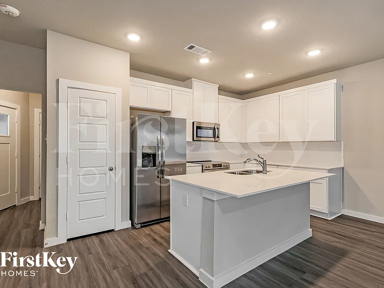 418 S Centro Cir — Photo 8
