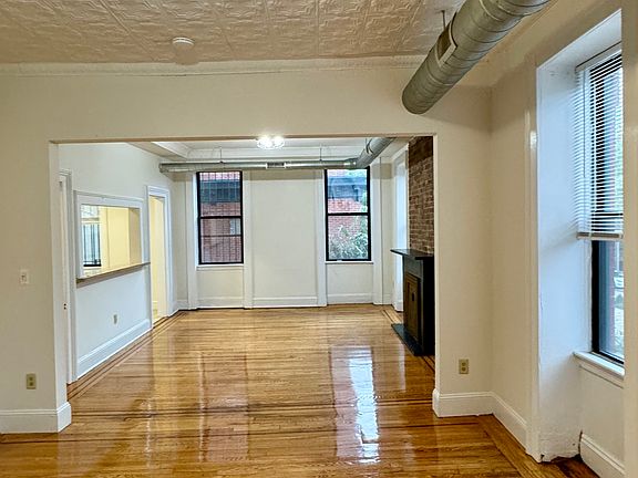 living room / dining room