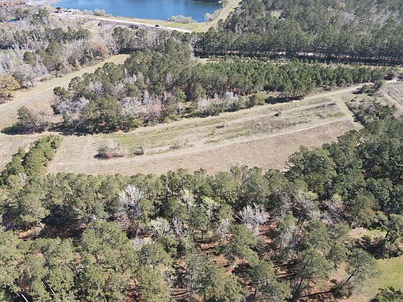 2nd image of 579 Bishop Dr NW
