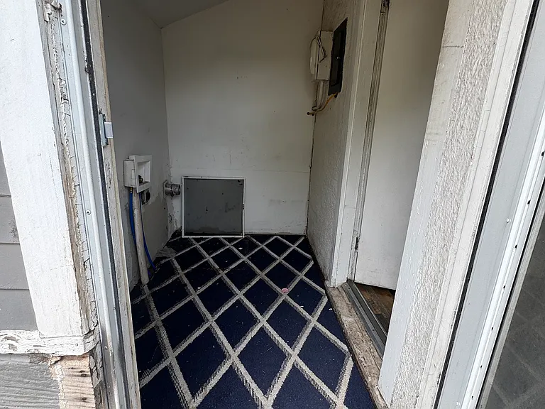 3609 S Polk St — Photo 11