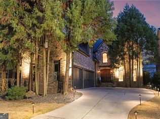 33 Cliftwood Dr, Sandy Springs, GA 30328