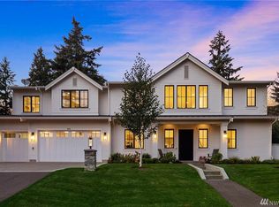 9016 SE 61st St, Mercer Island, WA 98040