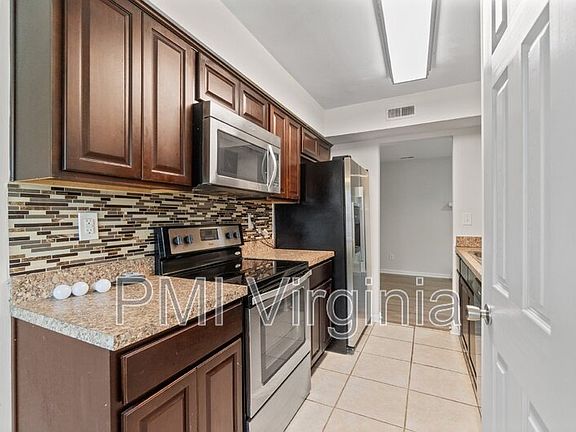 4th image of 622 Aubrey Dr