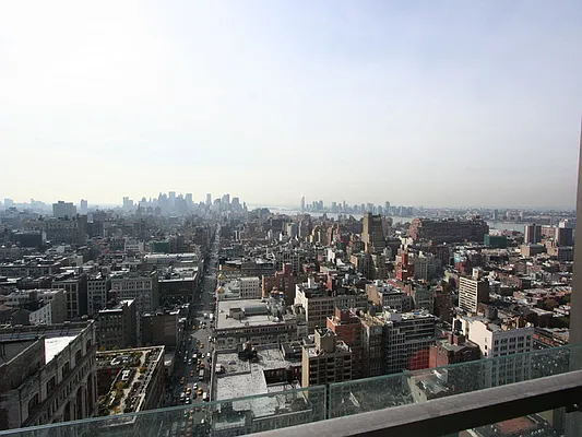 Rented by Sotheby's International Realty | media 6