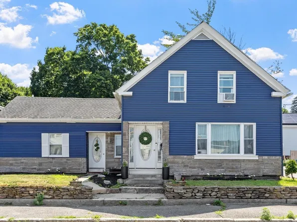 9 Cross St, Fitchburg, MA 01420