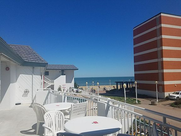 2nd image of 4005 Atlantic Ave APT 216