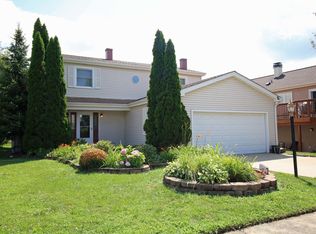 5 Glendale Ct, Streamwood, IL 60107