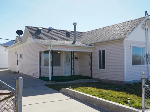 268 E Vine St, Tooele, UT 84074