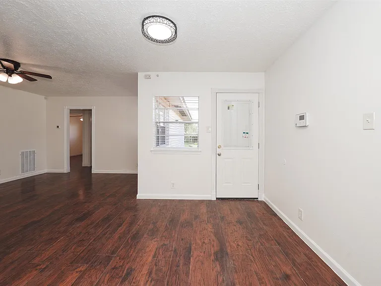 5375 Little John Ln — Photo 16