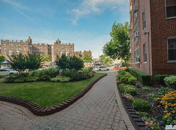 3rd image of 11045 Queens Blvd APT 912