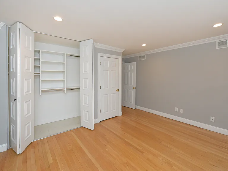 21 Ridge Rd #D15 — Photo 8