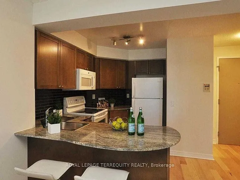 763 Bay St #2401 — Photo 6