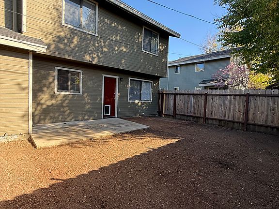 2nd image of 2531 Broad St #B