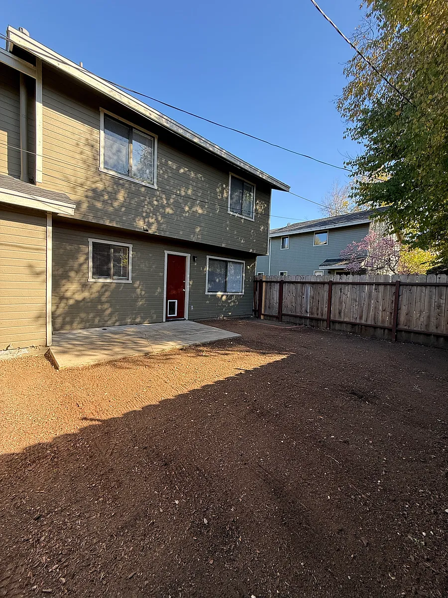 Building Photo - 2531 Broad St #B