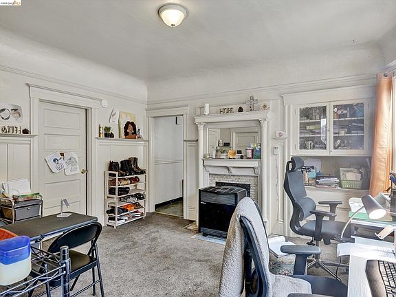 3rd image of 820 52nd St