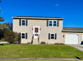 2375 Heather Rd, York, PA 17408