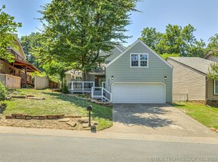 9614 S Maplewood Ave, Tulsa, OK 74137