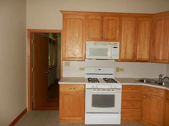 4th image of 531 N Harvard Ave