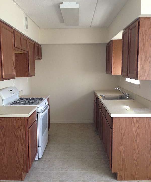 2nd image of 158 Beach 62nd St Fl 1