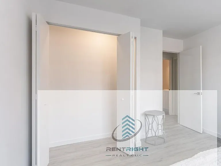 7621 N Sheridan Rd #1K — Photo 8