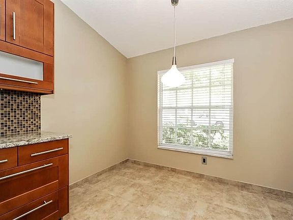5th image of 6308 Forrestal Dr