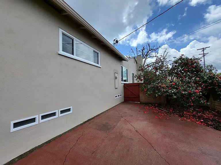 7438 Ohio Pl — Photo 22