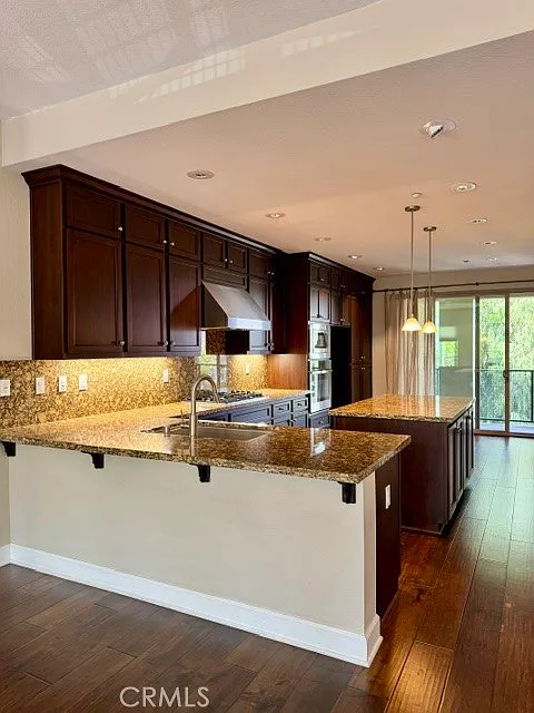 3 bed, 4.0 bath, 2857 sqft, $4,700 — Photo 4