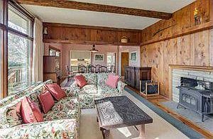 4th image of 360 Elmwood Ave