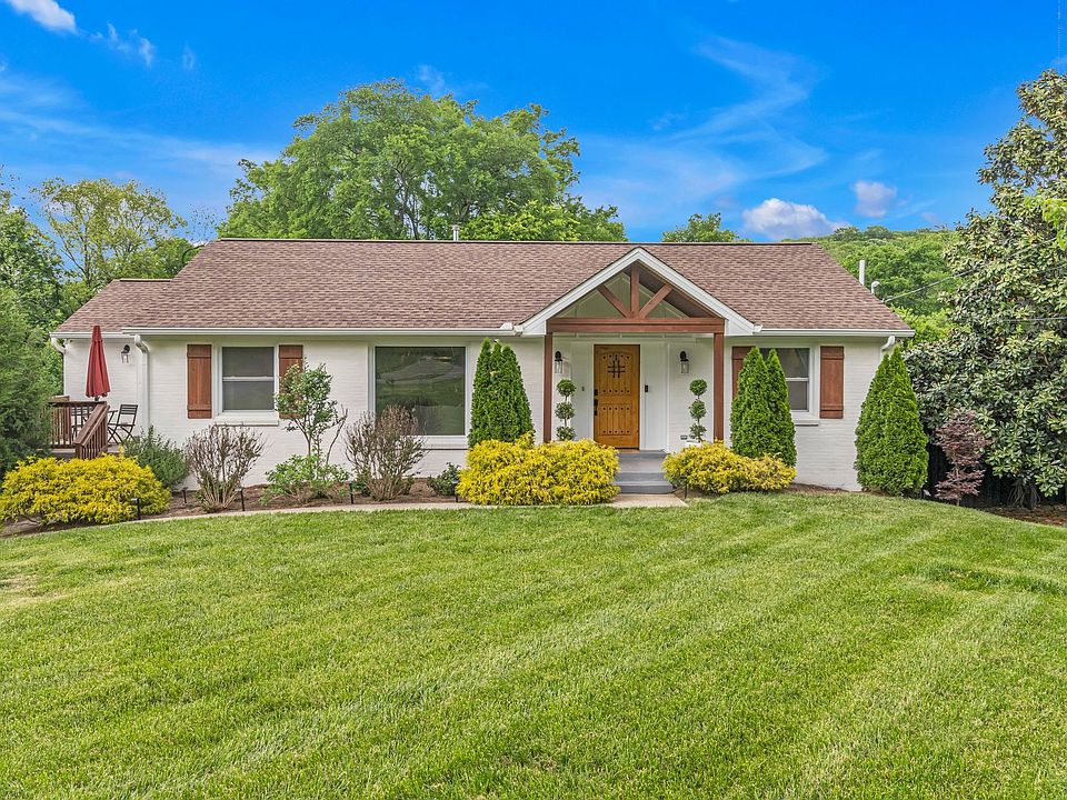 1st image of 832 Hillwood Blvd