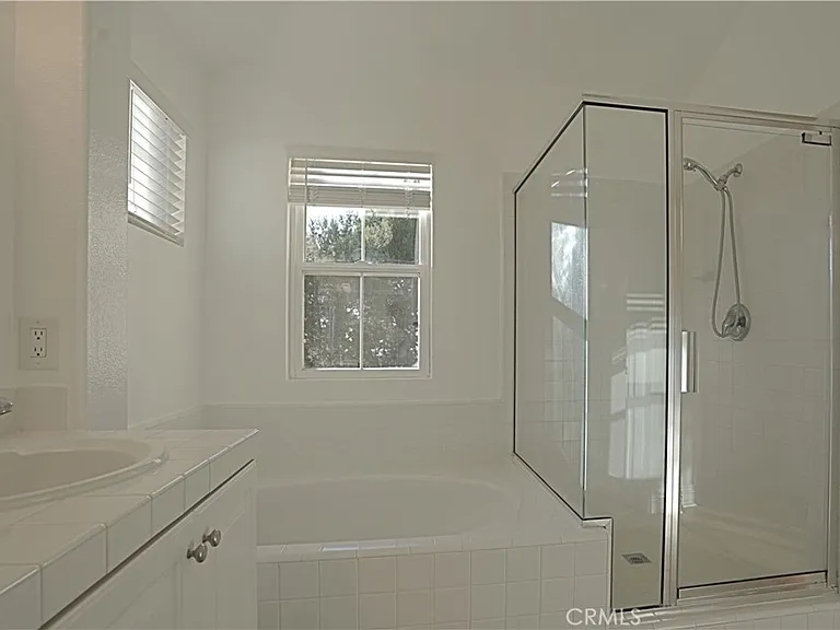 16 Savona Ct — Photo 24