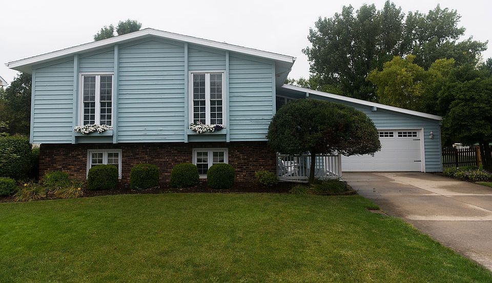 1st image of 1415 Westminster Ln