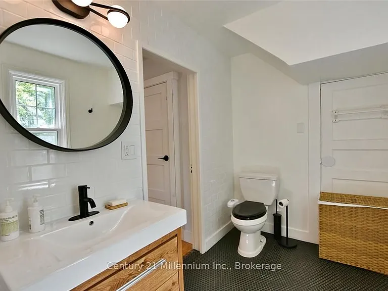 85 Glenwood Dr — Photo 33