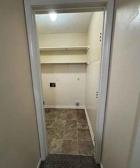 690 College Dr #2 — Photo 8
