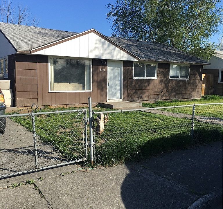 1st image of 2313 W Willow St