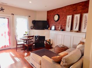 545 E 7th St, South Boston, MA 02127