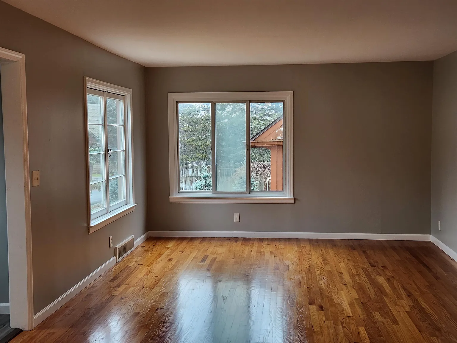 124 Washington Boulevard - 1 — Photo 2