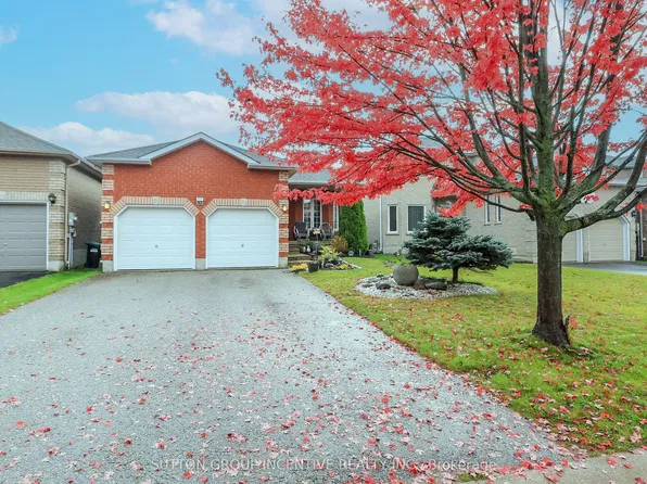 142 Raymond Cres, Barrie, ON L4N 0V7