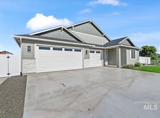 815 Spy Glass St, Payette, ID 83661
