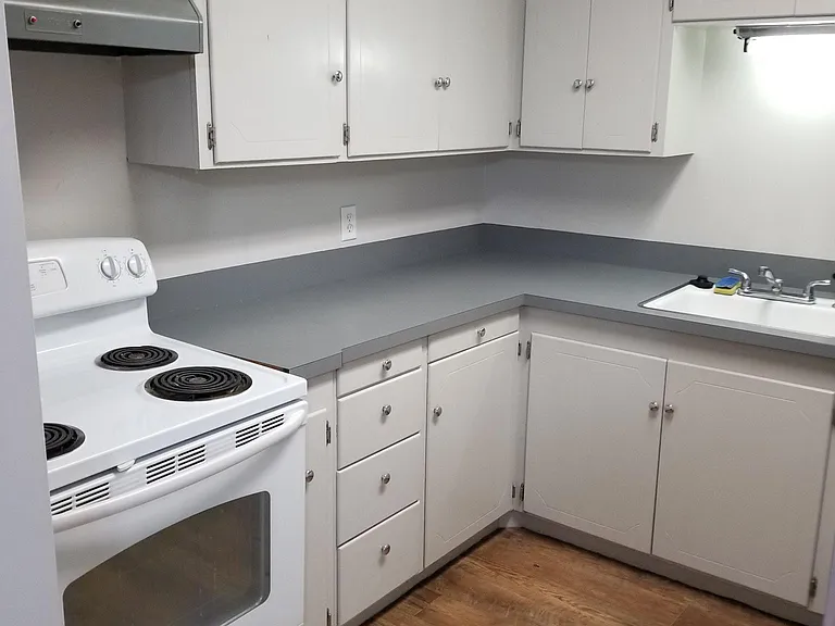 670 N Beard Ave #3 — Photo 5