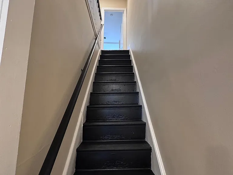 105 W Union St — Photo 14