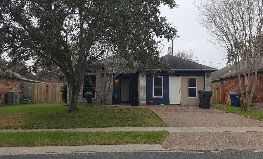 1st image of 11825 Fontana Ave