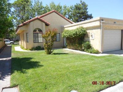 11628 Locust Ln, Apple Valley, CA, 92308