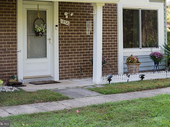 2nd image of 18520 Bay Leaf Way