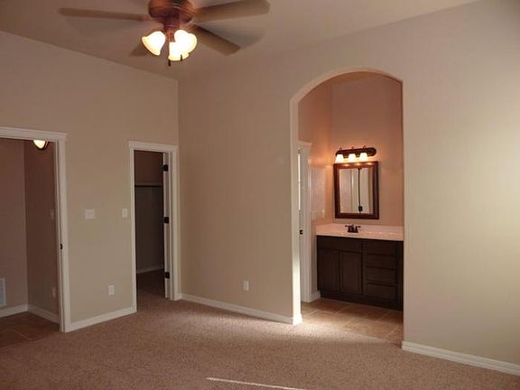 3rd image of 3757 Coco Palm Dr