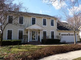 1836 N Wilson Pl, Arlington Heights, IL 60004